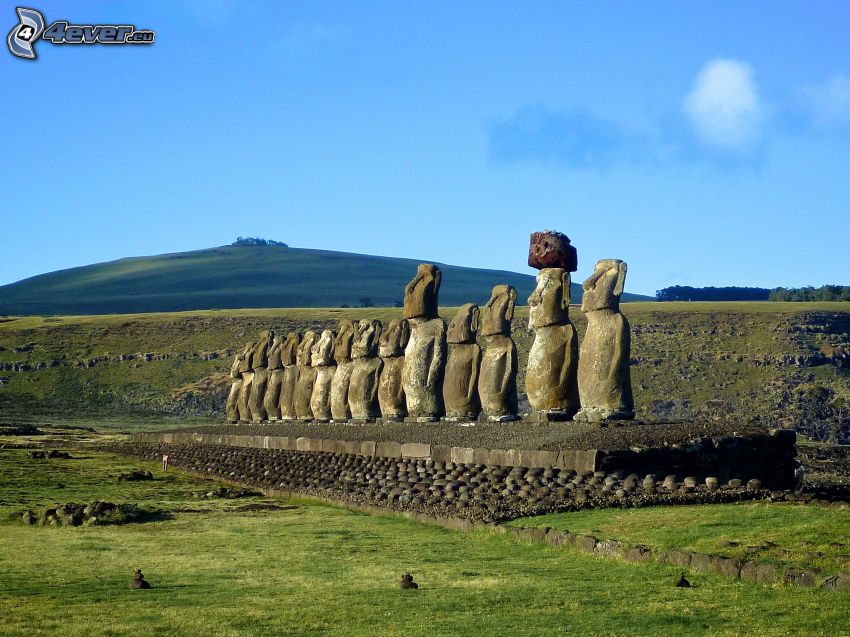 Moai statues, easter islands