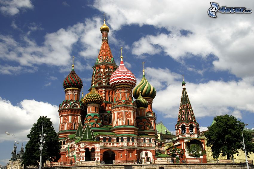 Saint Basil's Cathedral, clouds
