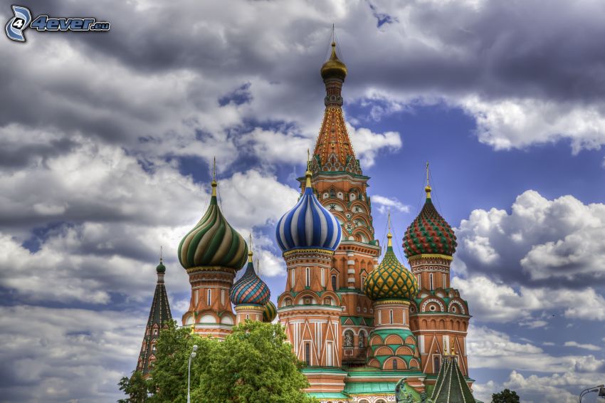 Saint Basil's Cathedral, clouds