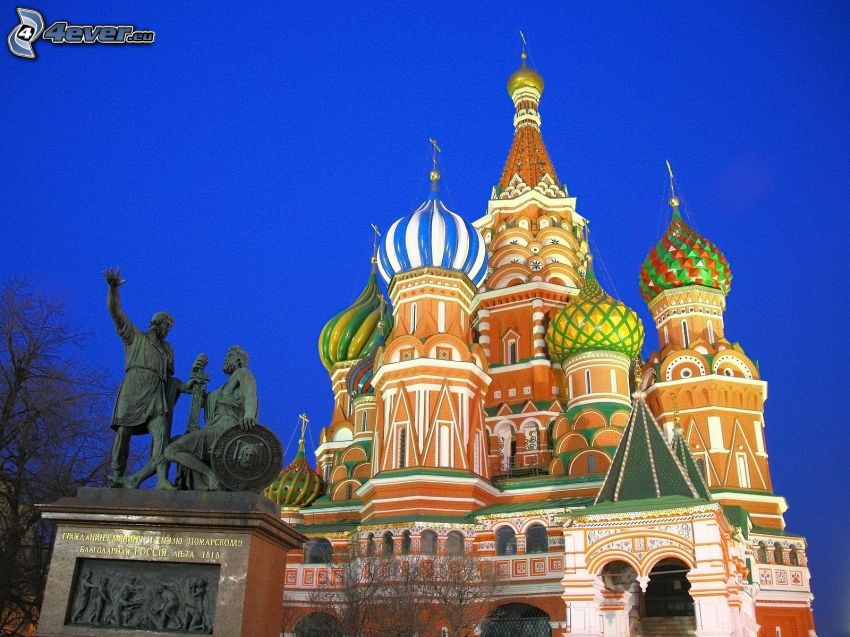 Saint Basil's Cathedral, statue
