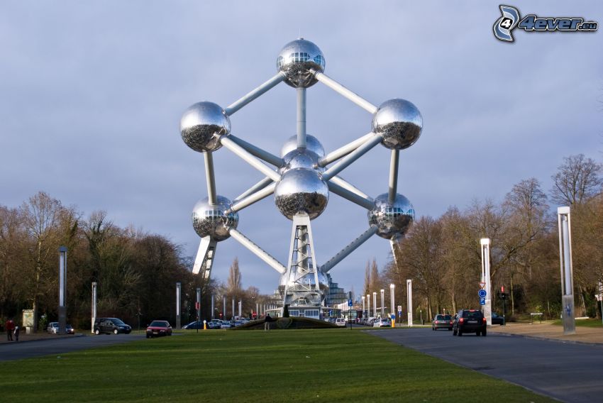 Atomium, Brussels, road