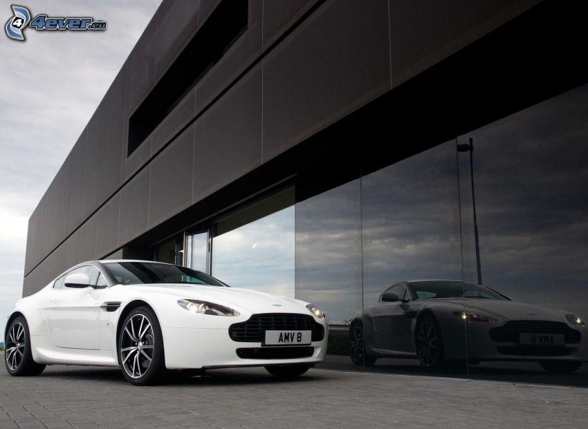 Aston Martin V8 Vantage, building, reflection