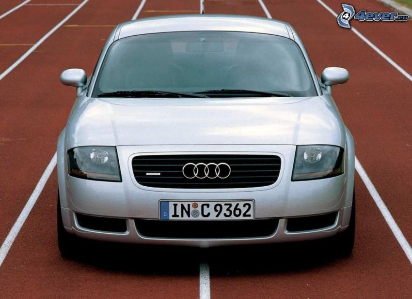Audi TT, jogging track