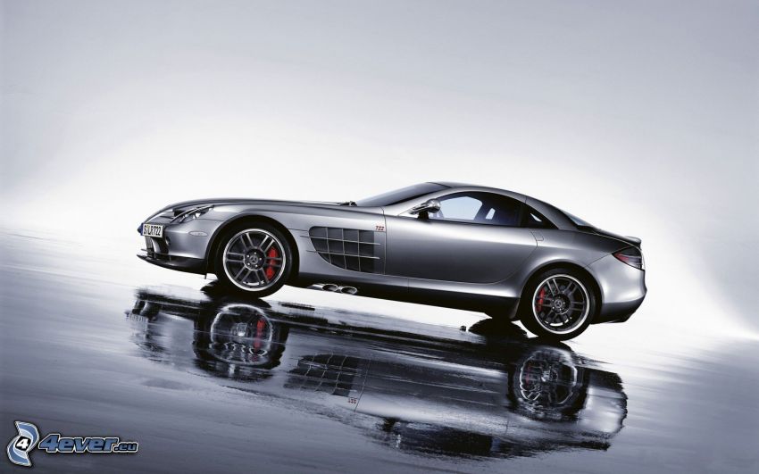 Mercedes-Benz SLR McLaren