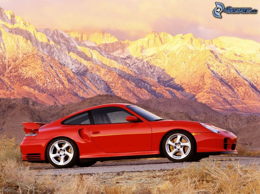 Porsche 911, mountains