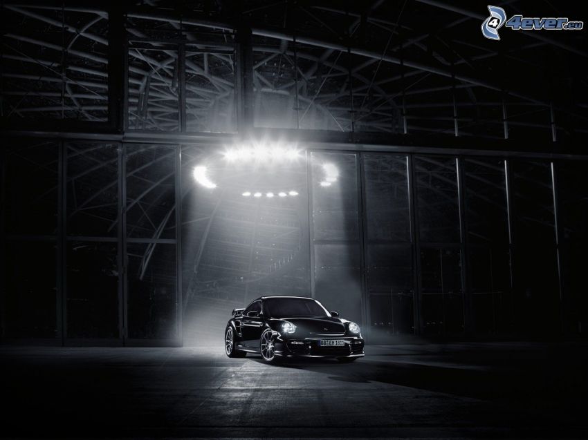 Porsche GT2, light