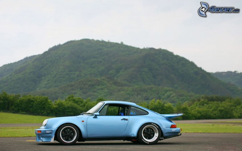 Porsche V8, hill