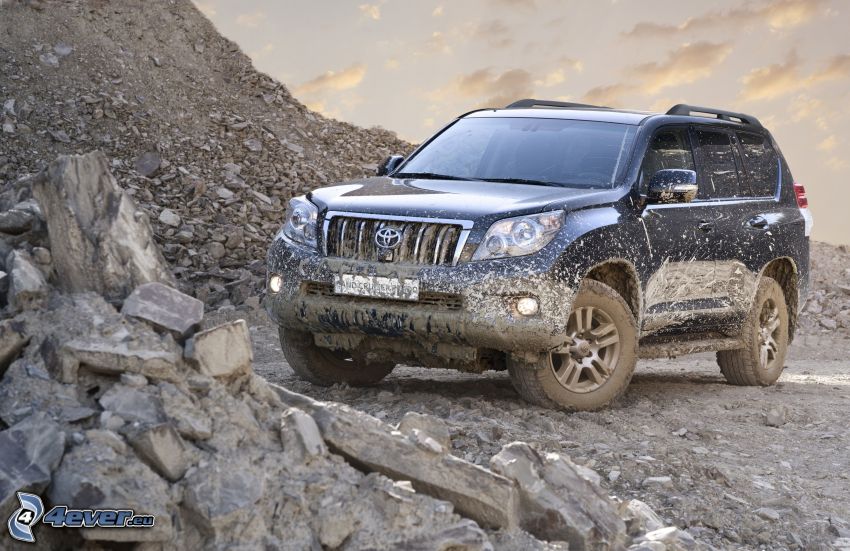 Toyota Land Cruiser, rocks, mud