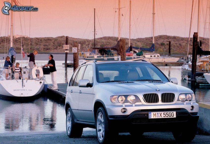BMW X5, harbor