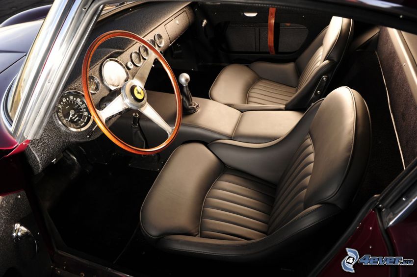 Ferrari 250 GT, interior