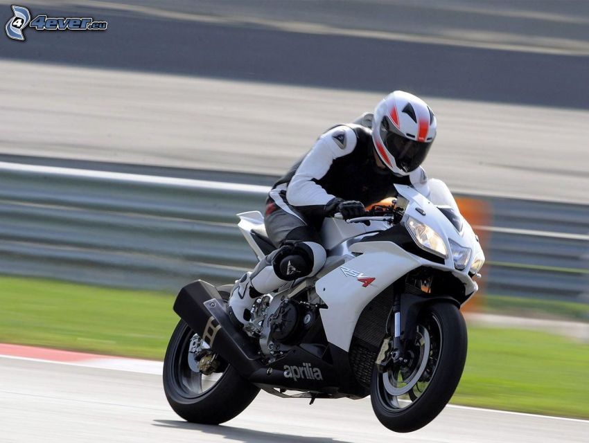 Aprilia RSV4, moto-biker, speed