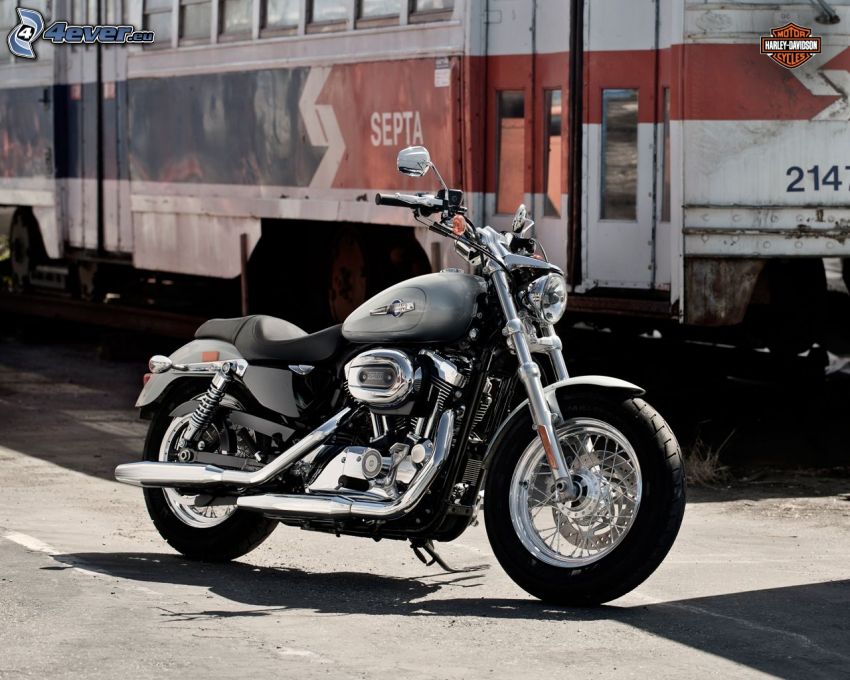 Harley-Davidson, train