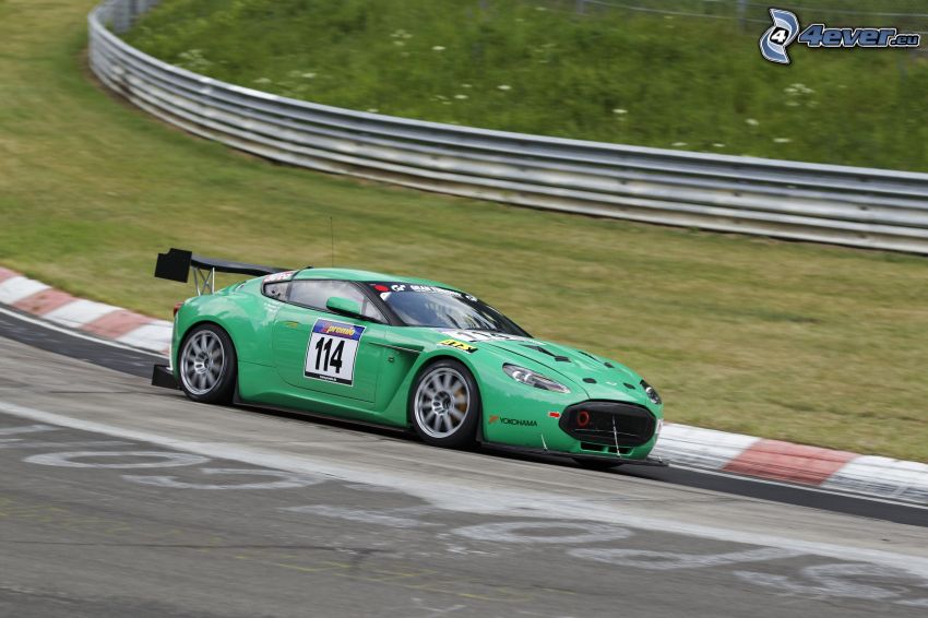 Aston Martin V12 Zagato, speed, racing circuit