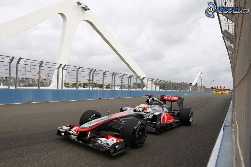 Formula One, bridge