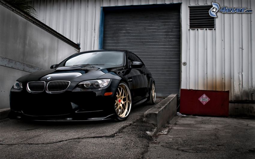 BMW M3, garage