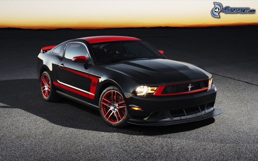 Ford Mustang Boss 302, after sunset