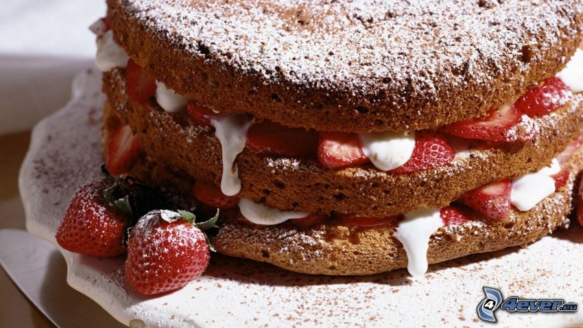 cake with strawberries