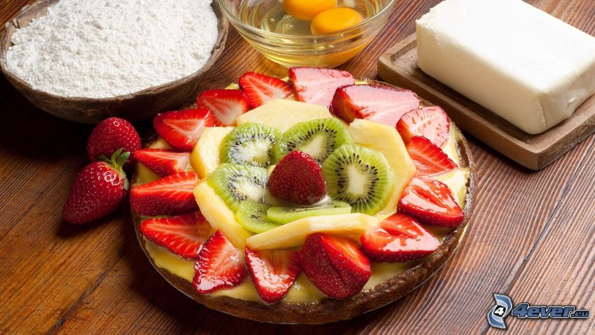 fruit cake, strawberries, kiwi