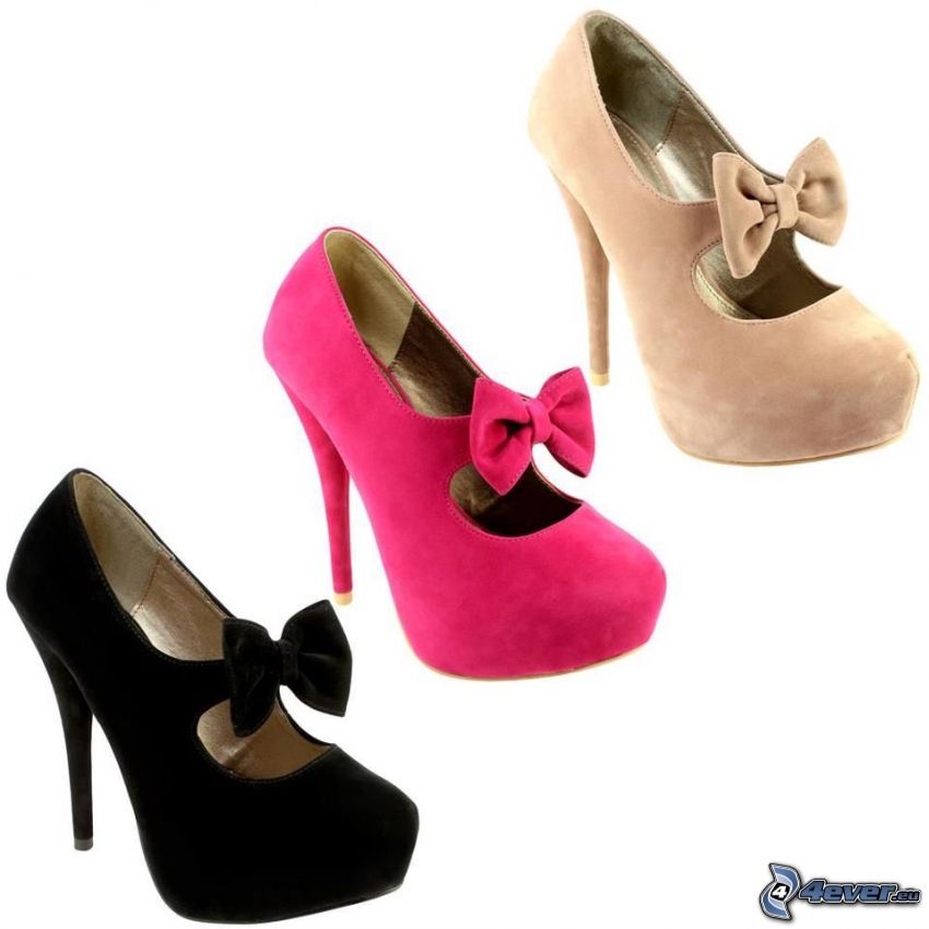 pumps with bow