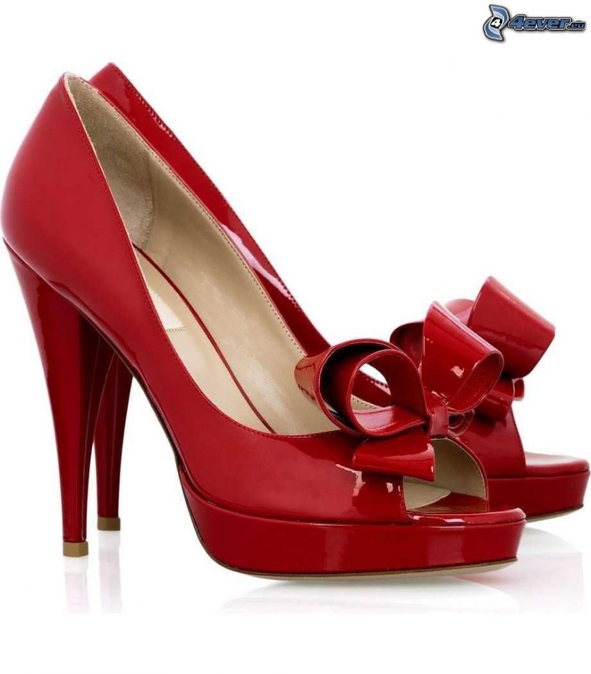 pumps with bow