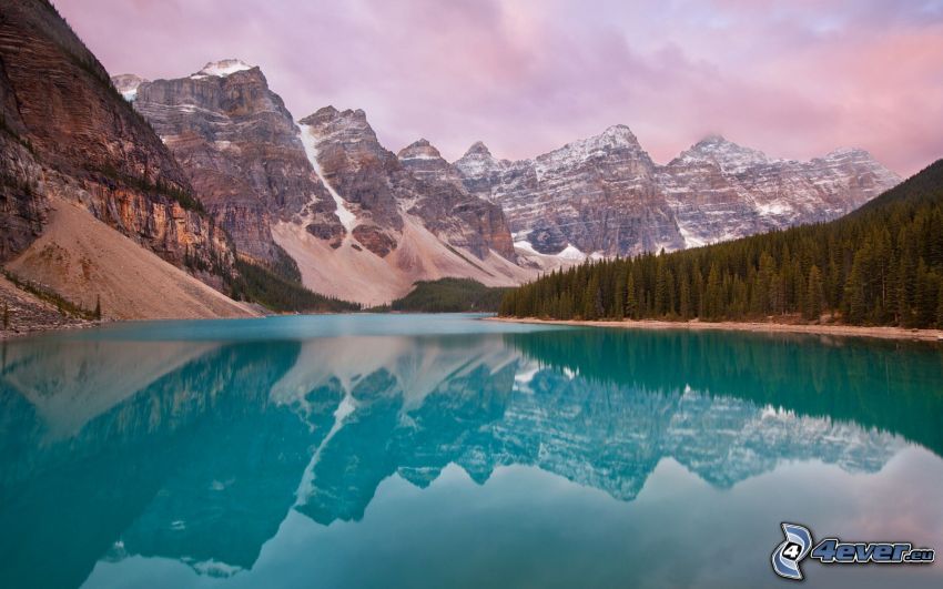 Moraine Lake, Valley of the ten Peaks, Banff National Park, rocky mountains, azure lake, reflection, coniferous forest