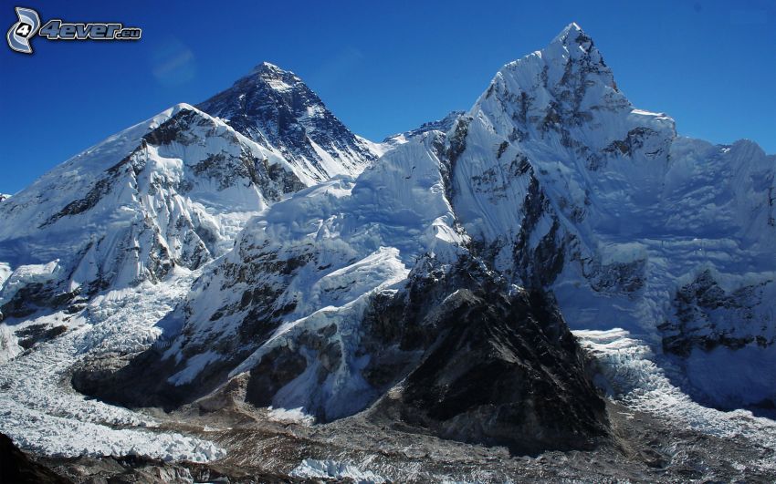 Mount Everest, snowy hill