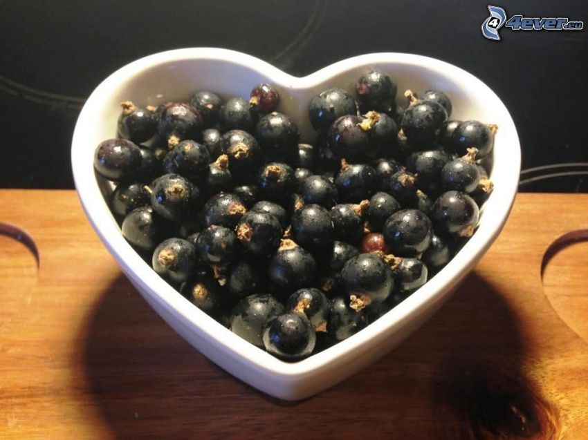 blackcurrants, heart, bowl