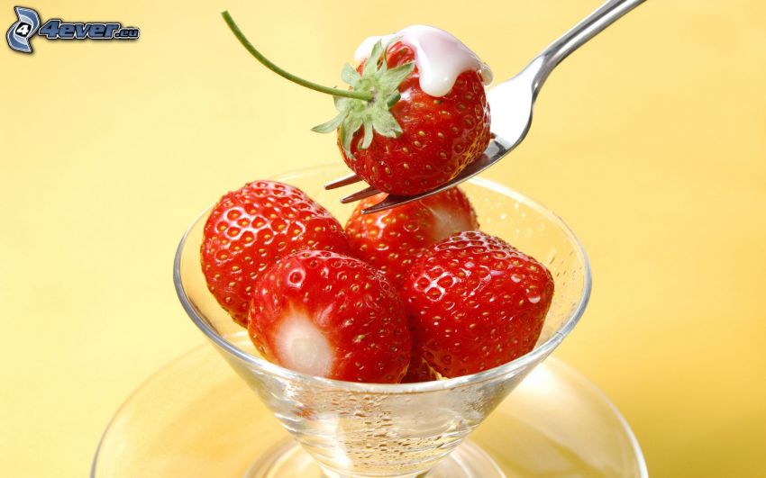 strawberry sundae