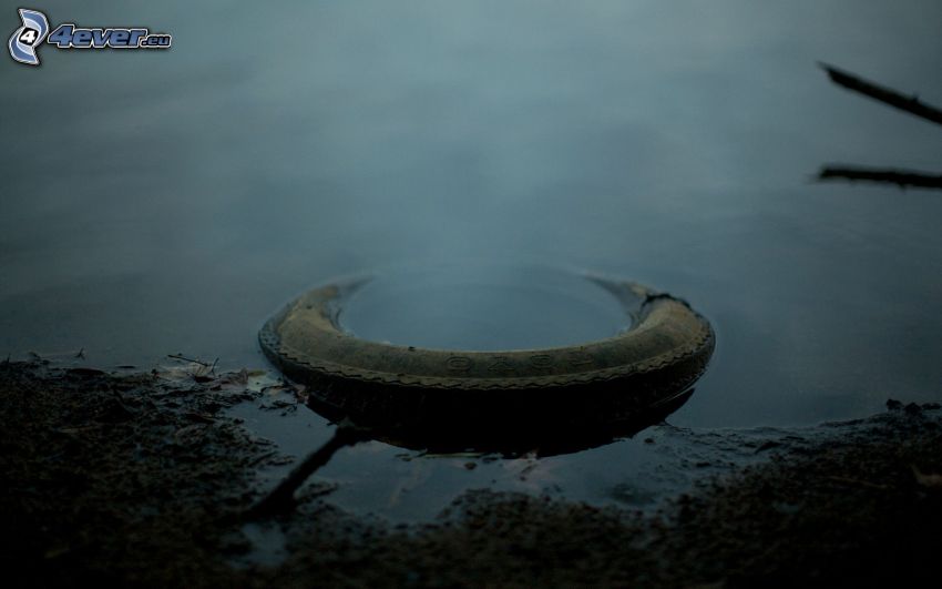 tire, water