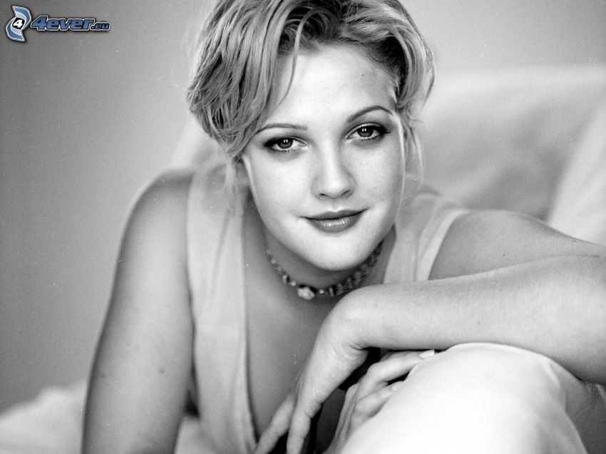 Drew Barrymore, black and white photo