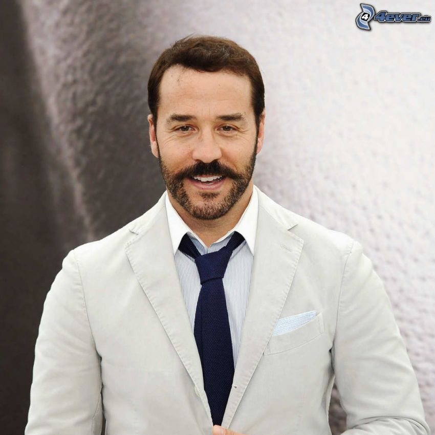 Jeremy Piven, man in suit