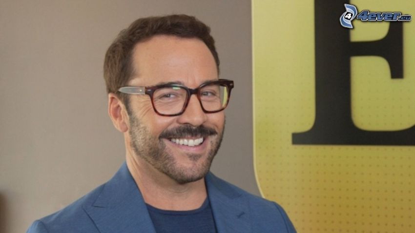 Jeremy Piven, man with glasses, laughter