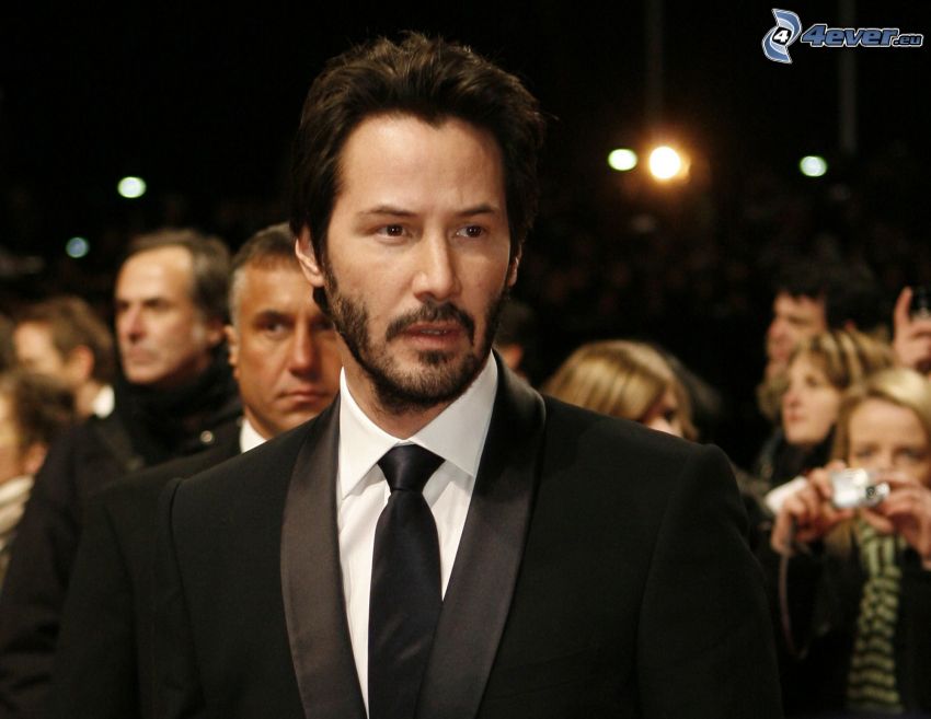 Keanu Reeves, suit