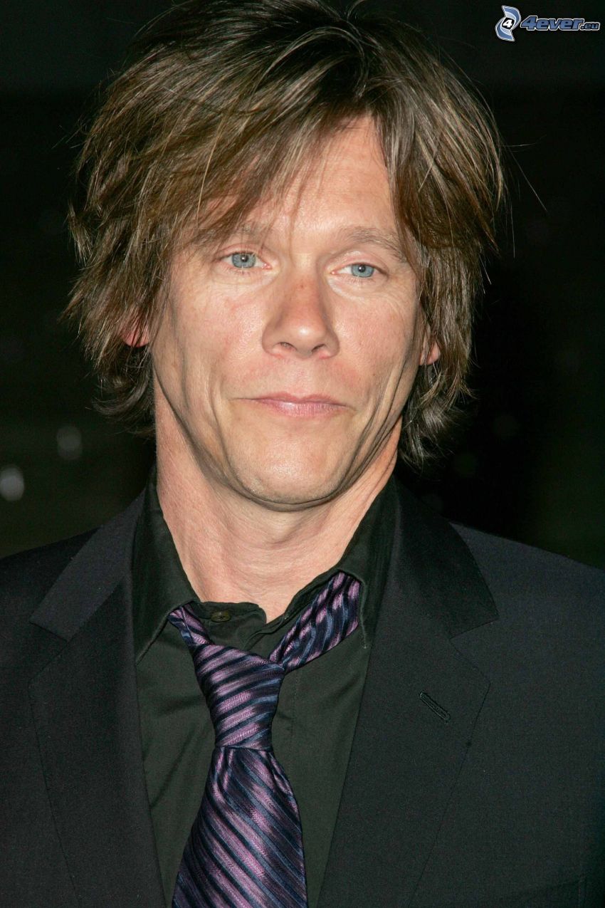 Kevin Bacon, man in suit