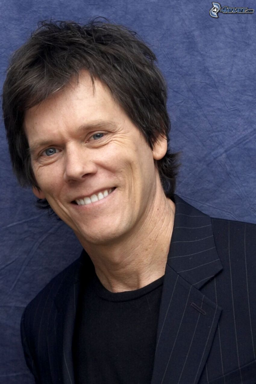 Kevin Bacon, smile