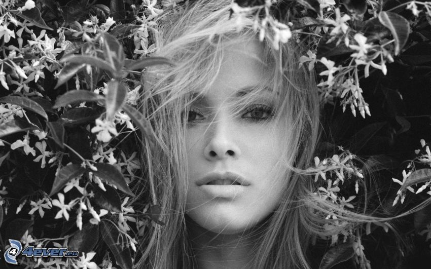 Kristanna Loken, black and white photo
