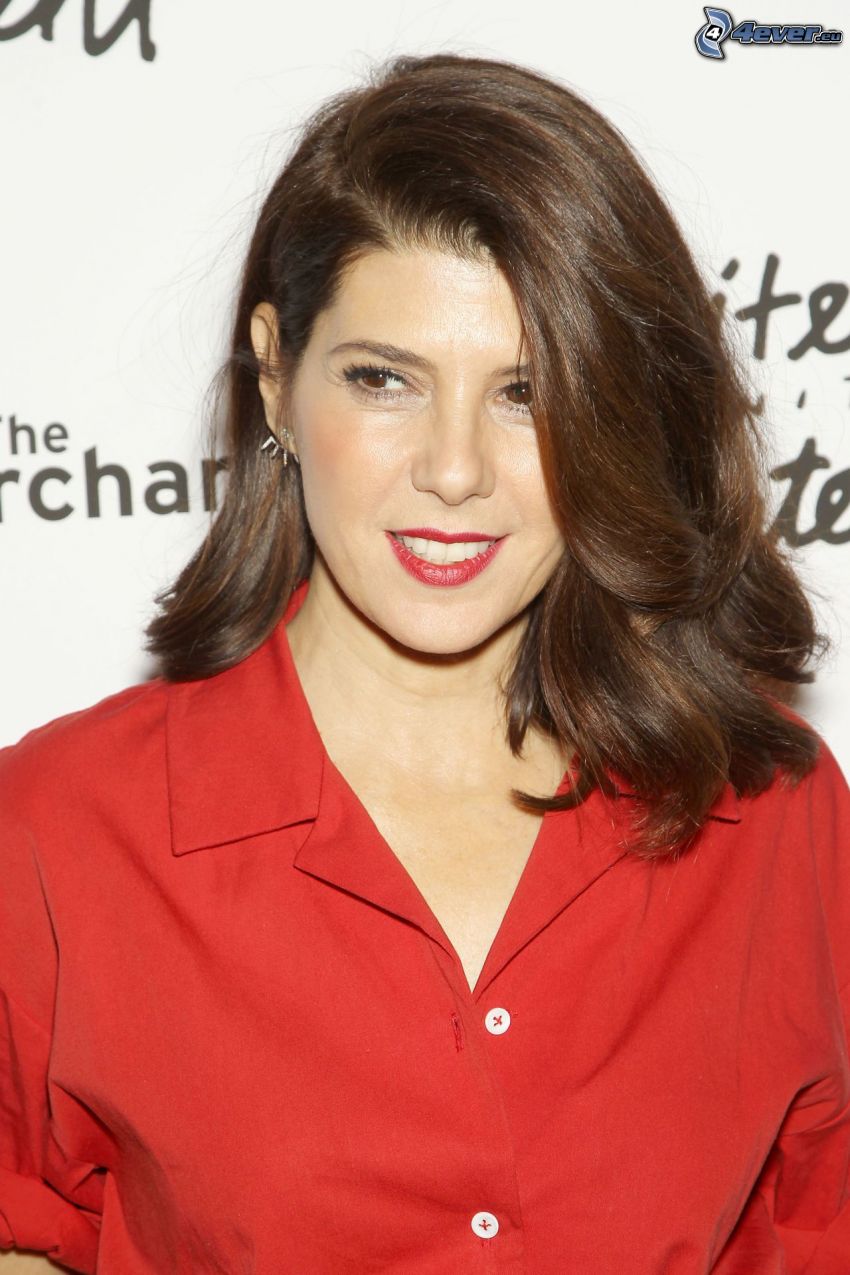 Marisa Tomei, red lips