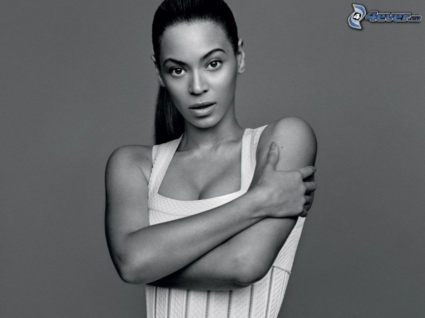 Beyoncé Knowles, black and white photo
