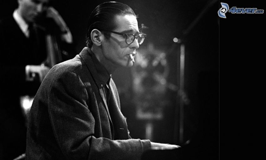 Bill Evans, pianist, play the piano, black and white photo