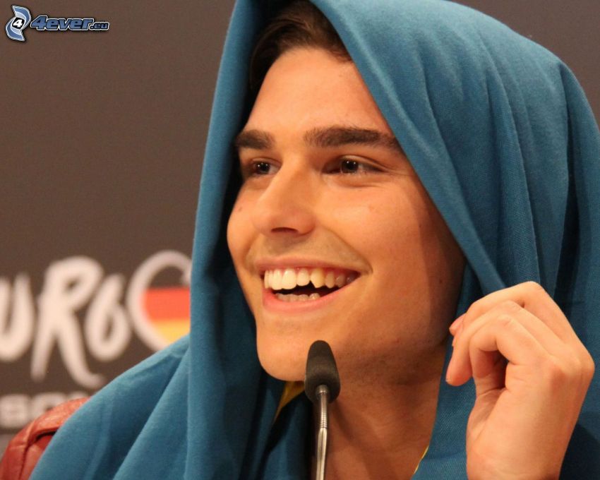 Eric Saade, laughter