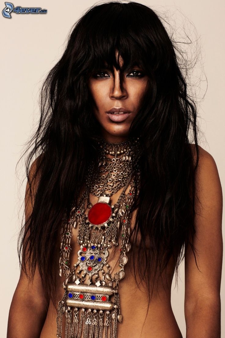Loreen, necklace