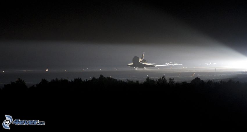 Space Shuttle, landing, night