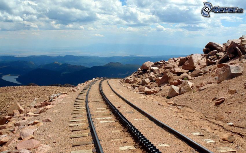 rails, view of the landscape
