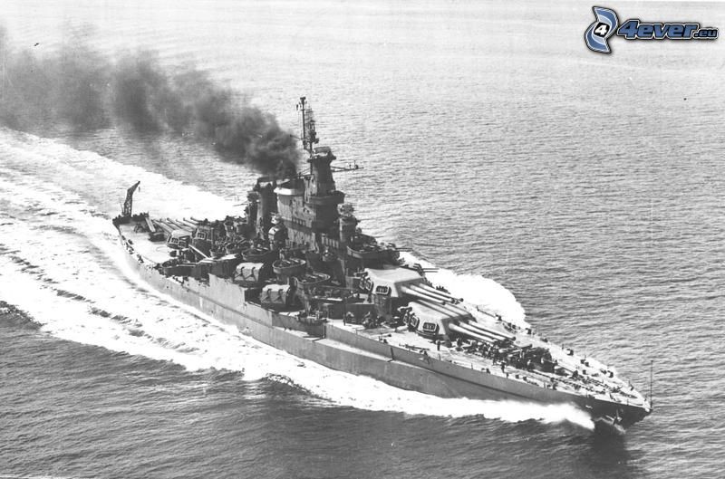 USS Idaho, sea, black and white photo